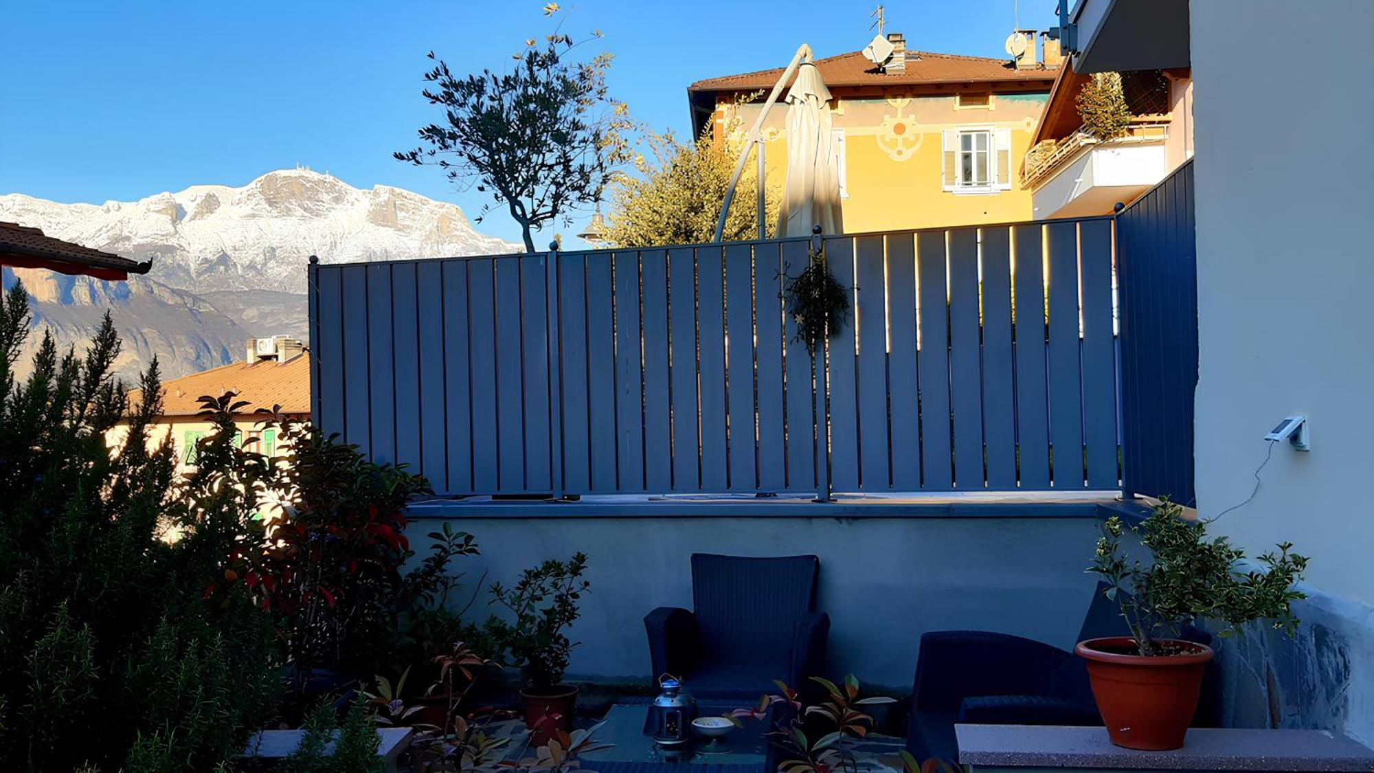 Over The Castle Apartment Trento Exterior photo